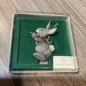 1981 Hallmark "The‎ Friendly Fiddler" Keepsake Ornament QX434-2 Bunny Rabbit